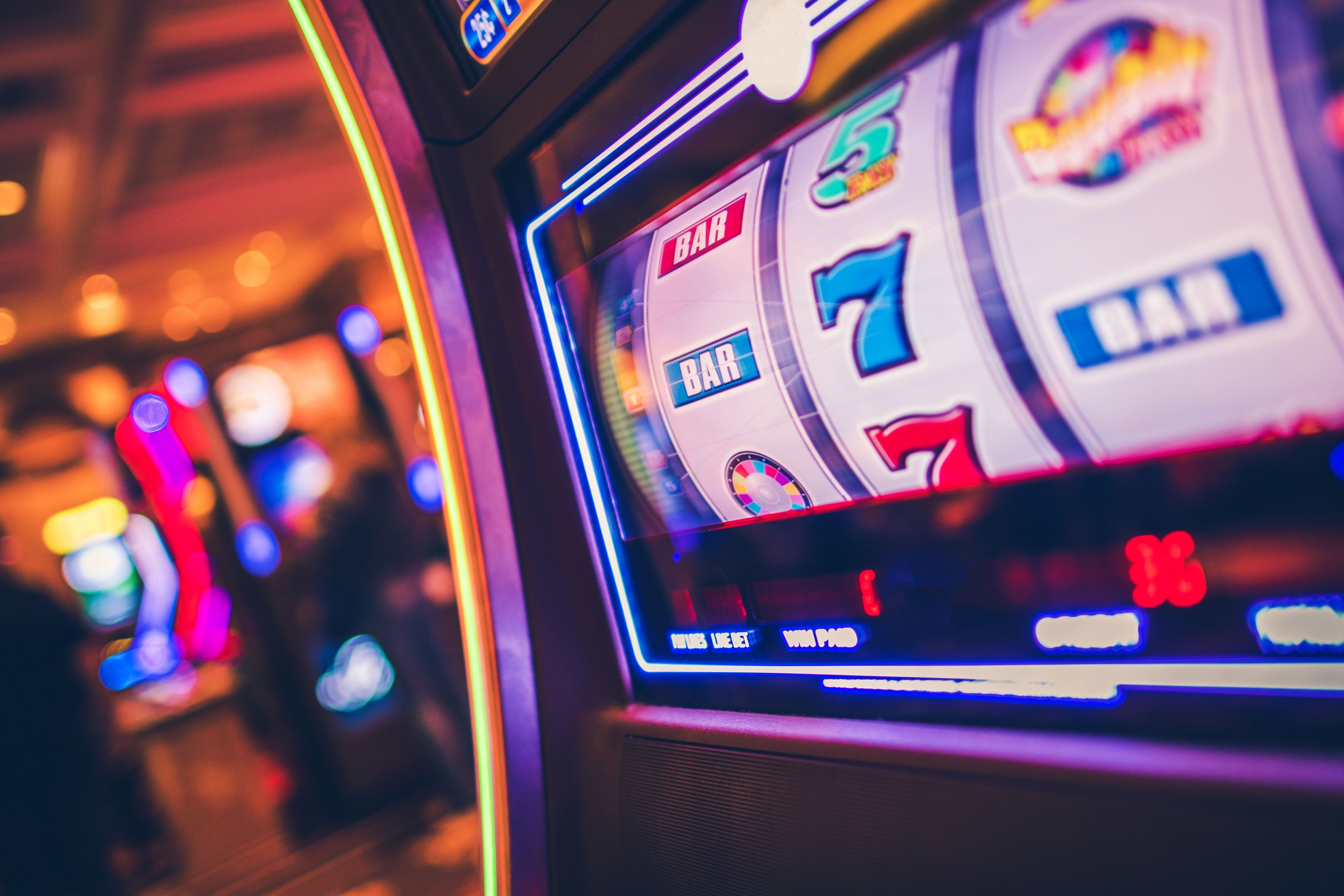 Microgaming slot game interface on gucibet login platform